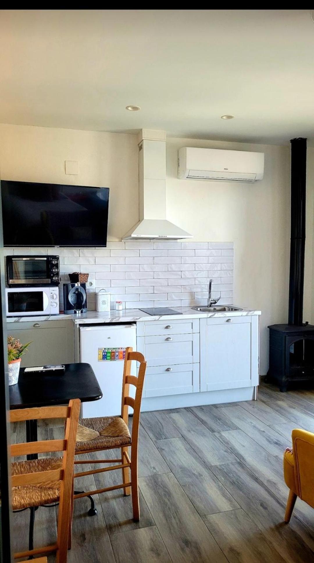 Casas Rurales Maribel - Complejo Moradas Del Cerro 2 - Suites Con Jacuzzi En Alcala Del Jucar Casas del Cerro ห้อง รูปภาพ
