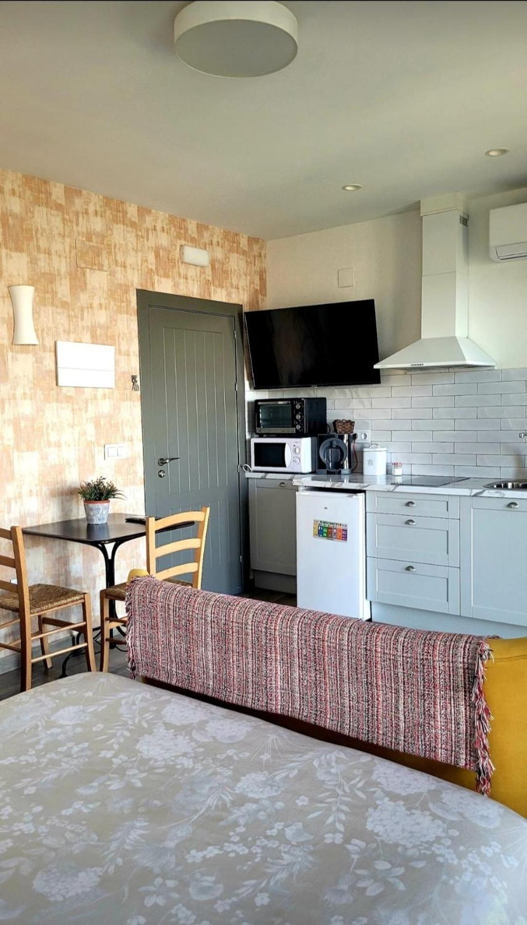 Casas Rurales Maribel - Complejo Moradas Del Cerro 2 - Suites Con Jacuzzi En Alcala Del Jucar Casas del Cerro ห้อง รูปภาพ